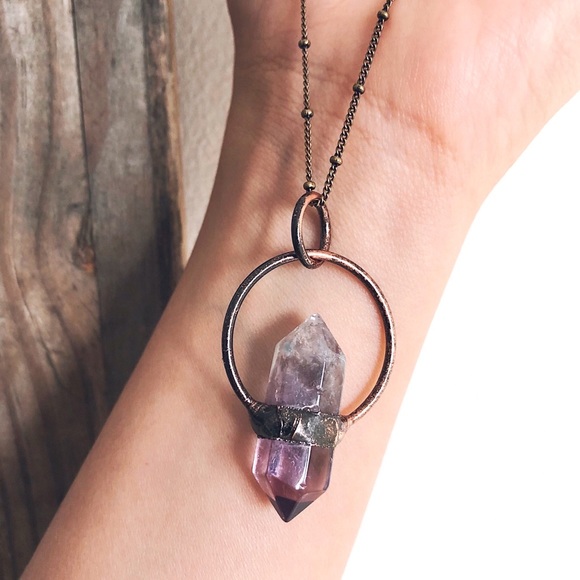 Copper Electroplated Amethyst Point | Antique Brass Chain Necklace - Picture 4 of 6